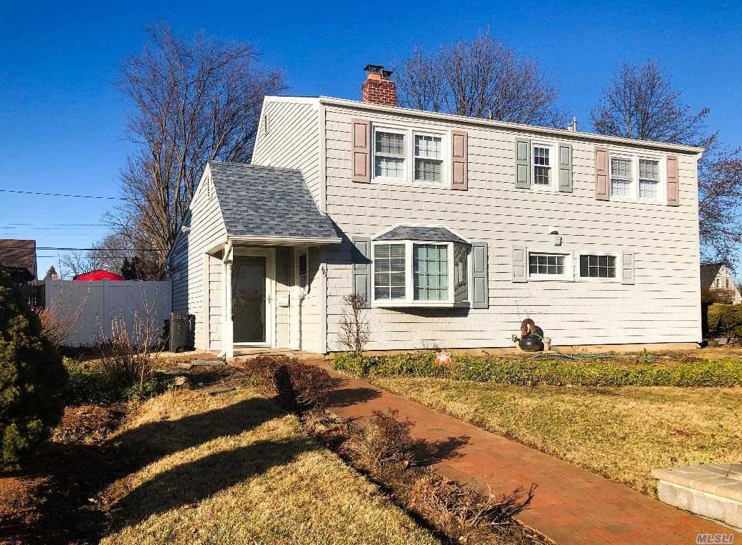 Primary Photo - 65 Grey Ln