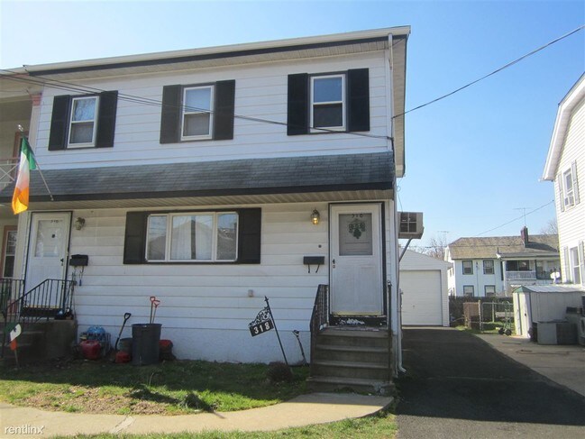 Building Photo - 3 br, 1 bath House - 318 Cleveland St