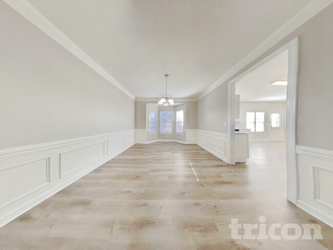 Foto del edificio - 6107 Tesh Ct