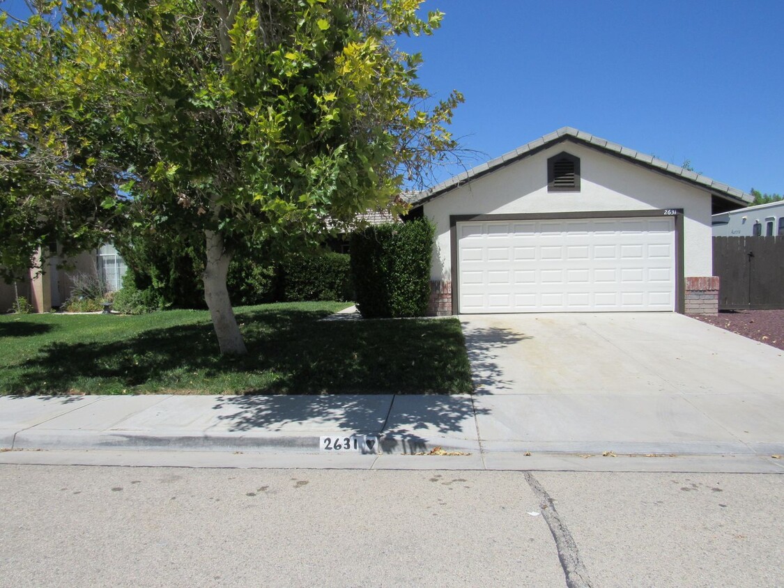 Primary Photo - West Lancaster Single Story Home