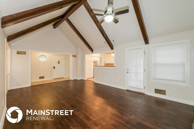 Building Photo - 1022 SE 5th Terrace