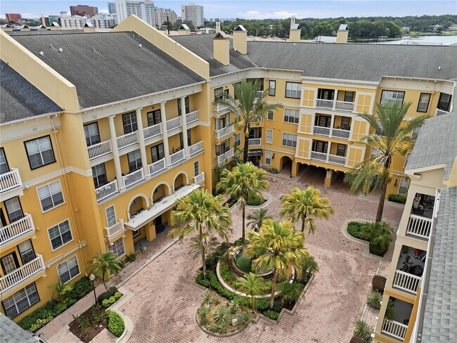 Foto del edificio - 860 N Orange Ave