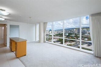 Building Photo - 1296 Kapiolani Blvd