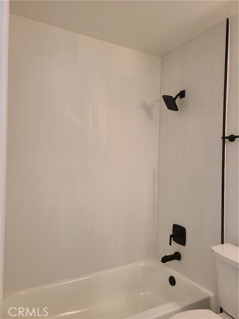 Foto del edificio - 2420 Huntington St
