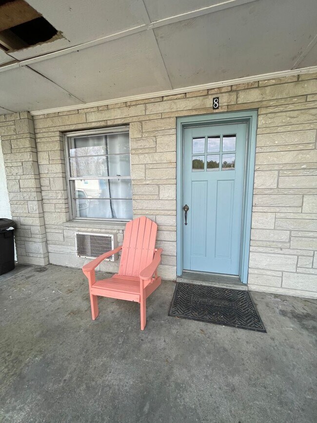 Foto del edificio - Studio Apt For Rent in Kuttawa Near Lake