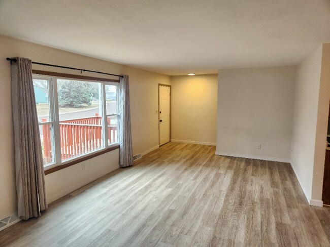 Foto del edificio - 2105 Sylvan Cir