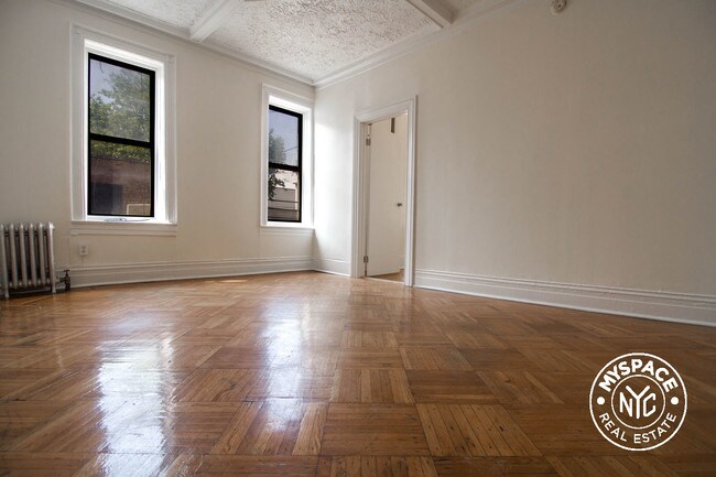 Foto del edificio - 2608 Albemarle Rd