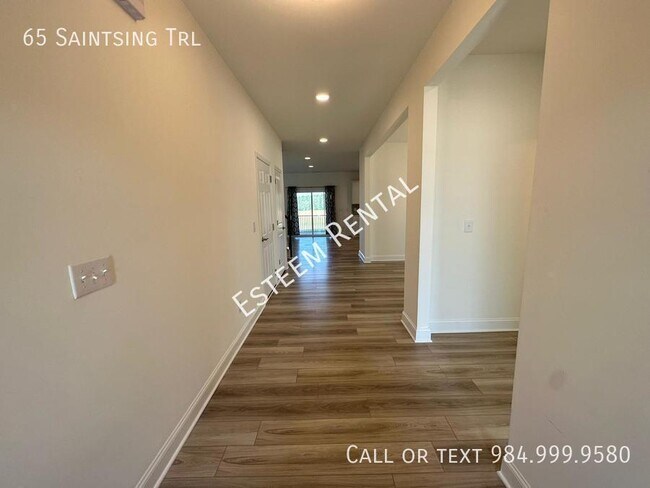 Building Photo - 65 Saintsing Trl