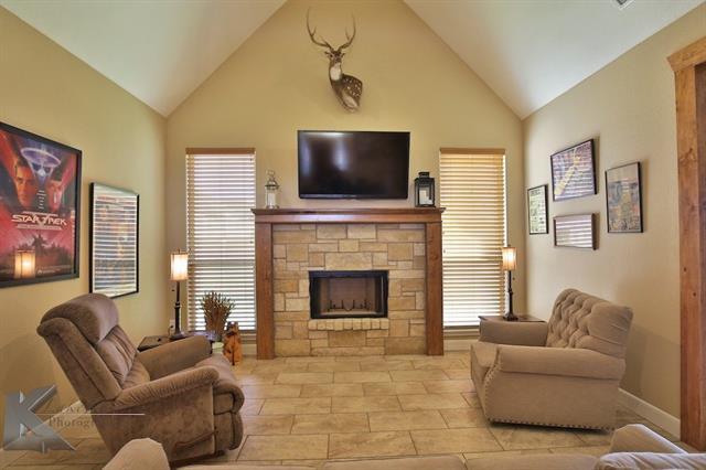 Building Photo - 4025 Hill Country Dr