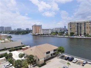 Foto principal - 1833 S Ocean Dr