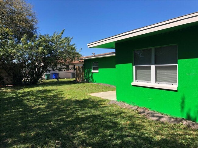 Building Photo - 5010 Polaris St