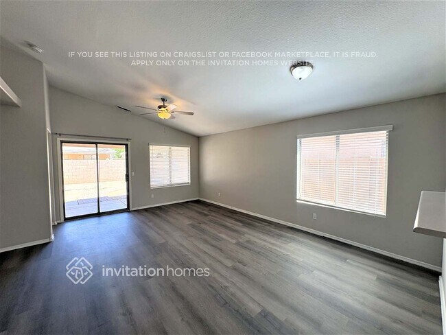 Building Photo - 7349 N 70th Dr