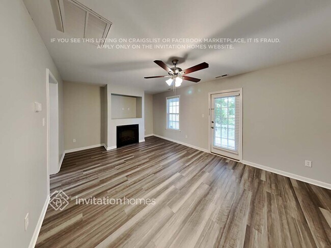 Foto del edificio - 406 Whitehall Ct