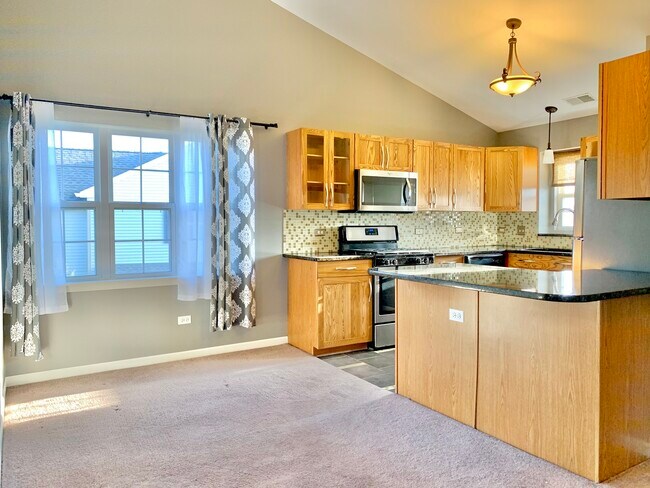 Building Photo - 2819 Rutland Cir