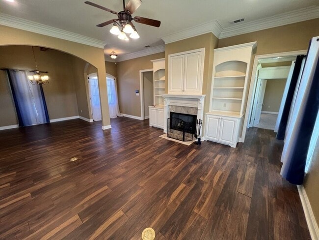 Foto del edificio - Must See!  Beautiful 4 bd, 3 ba home in co...