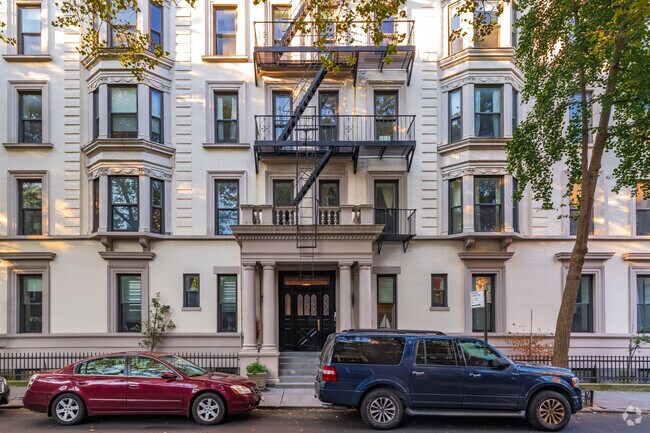 Building Photo - 42-50 Orange St