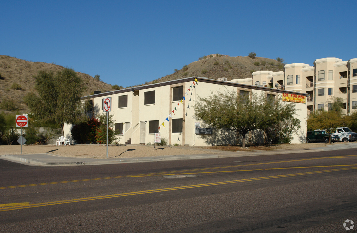 Primary Photo - 9650 N Central Ave