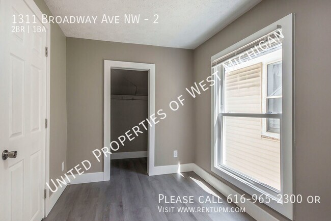 Foto del edificio - 1311 Broadway Ave NW