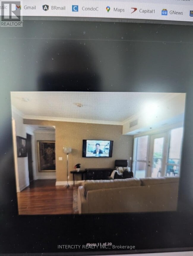 Photo du bâtiment - 8302-8302 Islington Ave