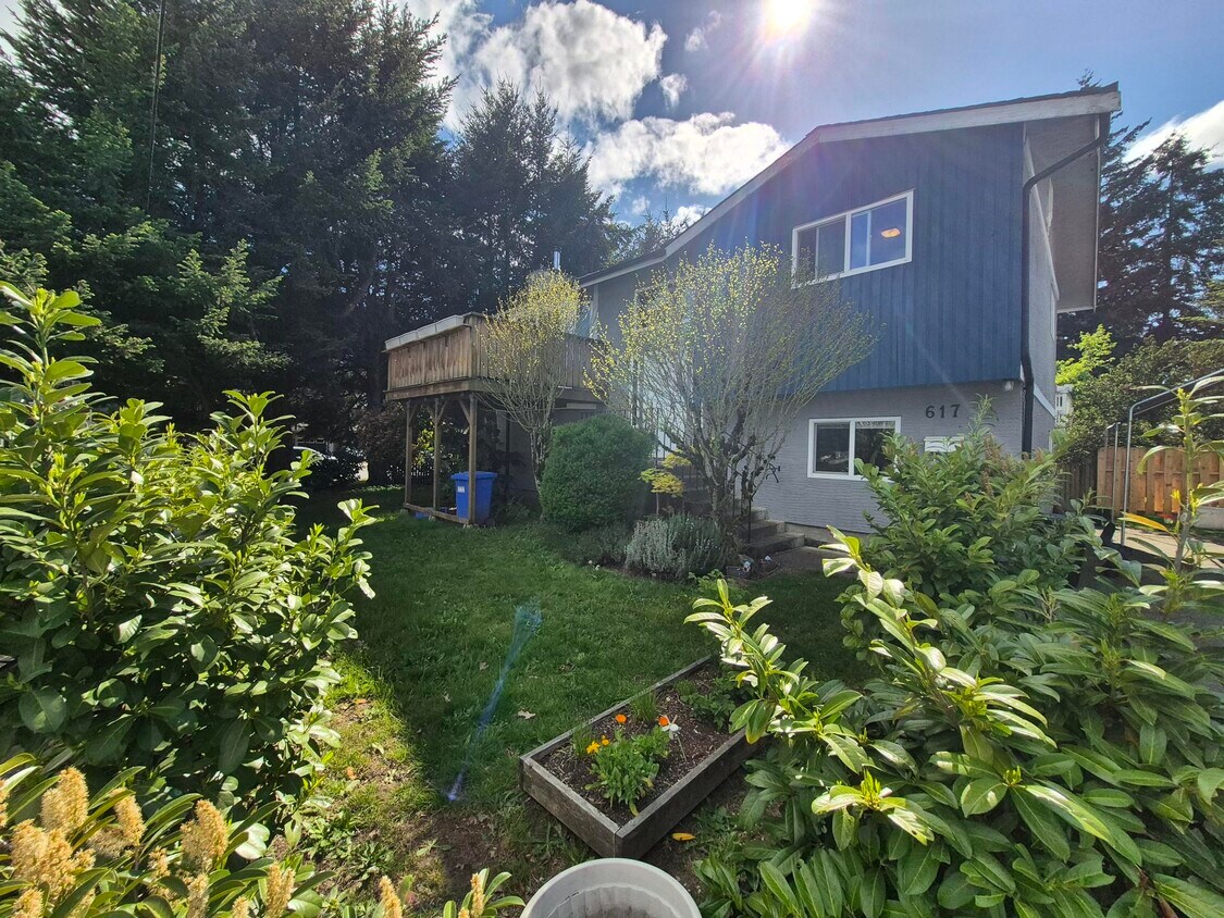 Primary Photo - 617 Hoylake Ave