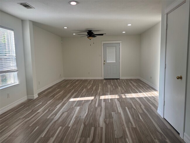 Foto del edificio - 11927 Mule Springs Dr