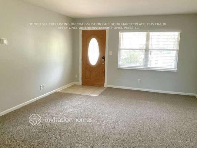Building Photo - 1627 Bentin Dr S