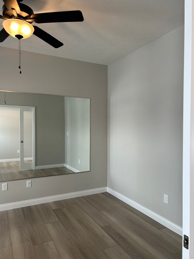 Building Photo - 4331 Foal Dr