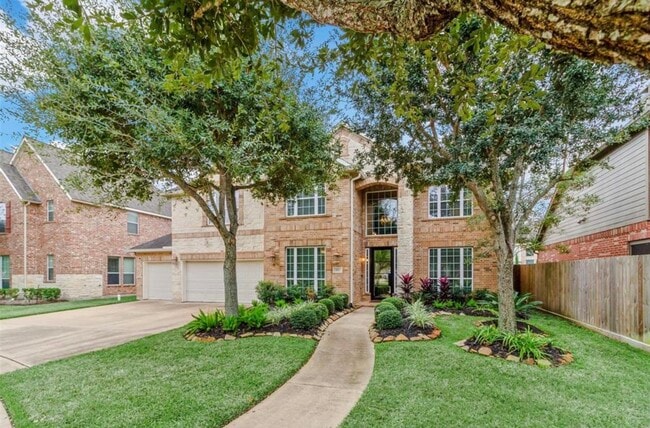 Foto del edificio - 2211 Mad River Ln