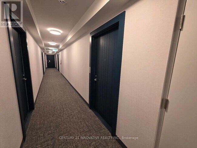 Building Photo - 2545 Simcoe St N