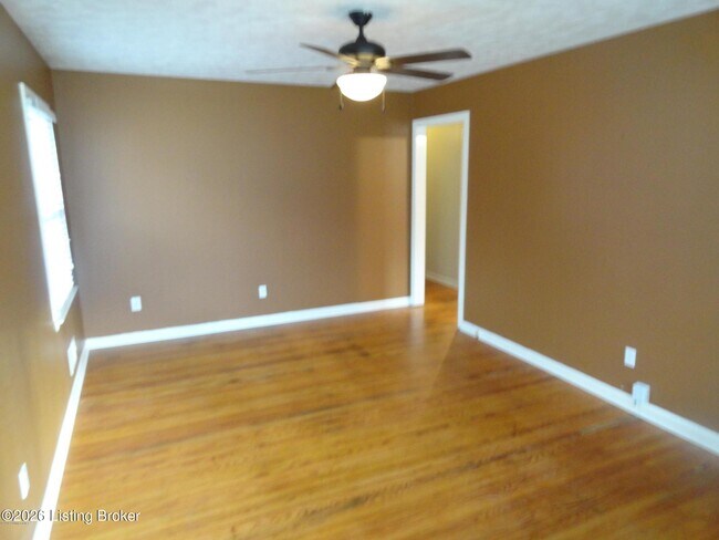 Foto del edificio - 5531 Halstead Ave