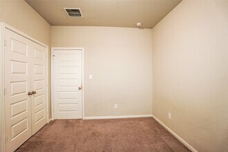 Building Photo - 8414 Quiet Bay Dr