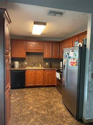 Foto del edificio - 1410 Vinetree Dr