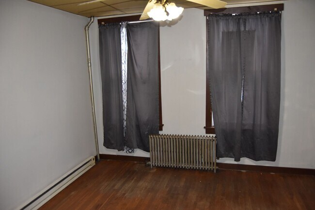 Foto del edificio - 1st Floor Apartment