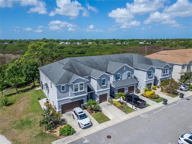 Foto del edificio - 8108 Muddy Pines Pl