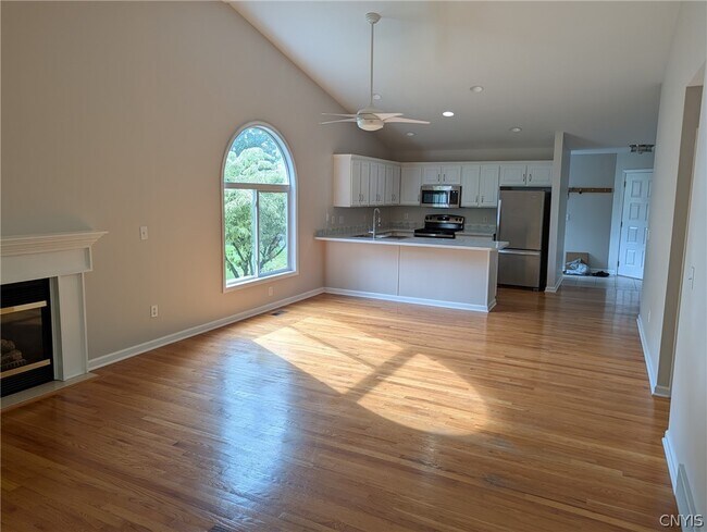 Building Photo - 3608 Melvin Dr S
