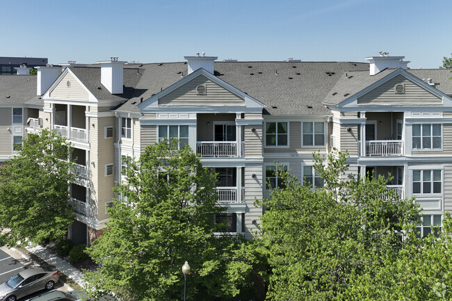 Building Photo - Worldgate Condominium