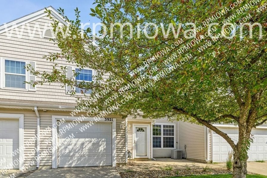 Primary Photo - NEAR OTTER CREEK GOLF COURSE!! 2 Bedroom, ...
