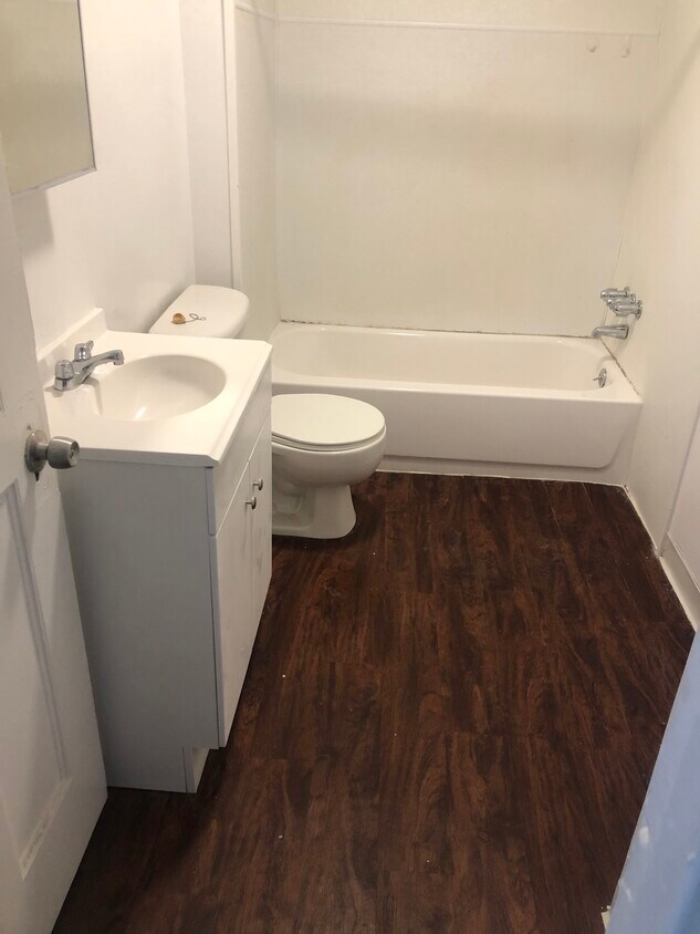 Bathroom - 412 N Neville St
