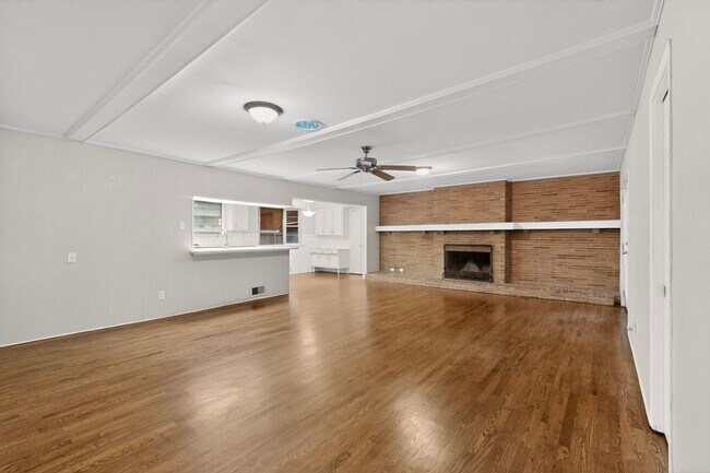 Foto del edificio - 2522 Pinebluff Dr