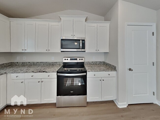 Building Photo - 399 Ivy Bank Dr