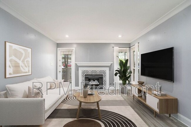 Photo - 6820 Glenridge Dr Apartment