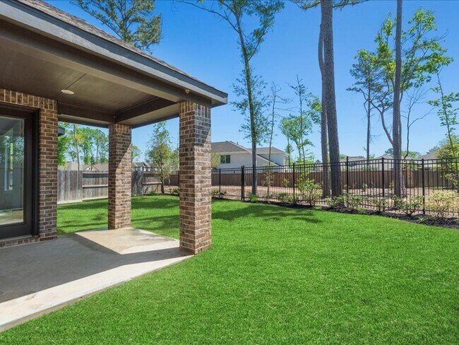 Foto del edificio - 7396 Mount Greylock Lp