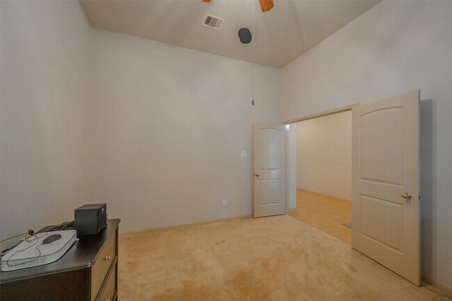 Foto del edificio - 12805 Shady Springs Dr