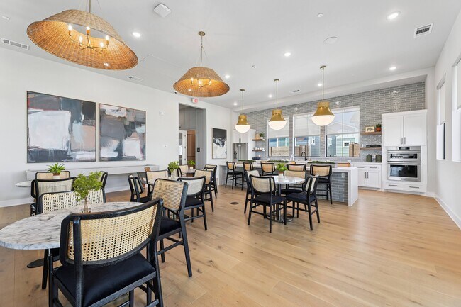 Foto del edificio - The Village at Mayfair