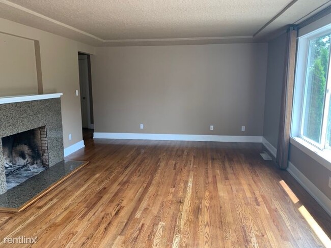 Foto del edificio - 14313 NE 23rd Ave