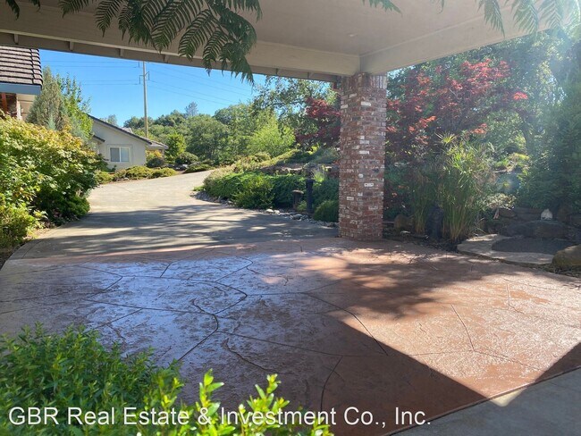 Building Photo - 3 br, 2.5 bath House - 4388 Vega Loop