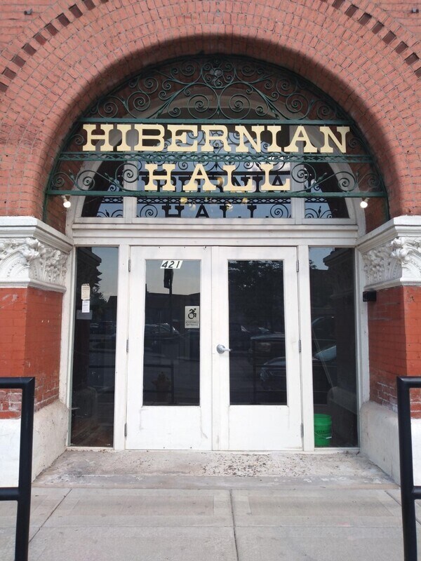 Foto del edificio - 421 N Brady St