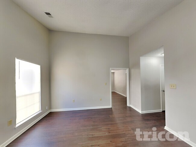 Foto del edificio - 11622 Calgary Dr