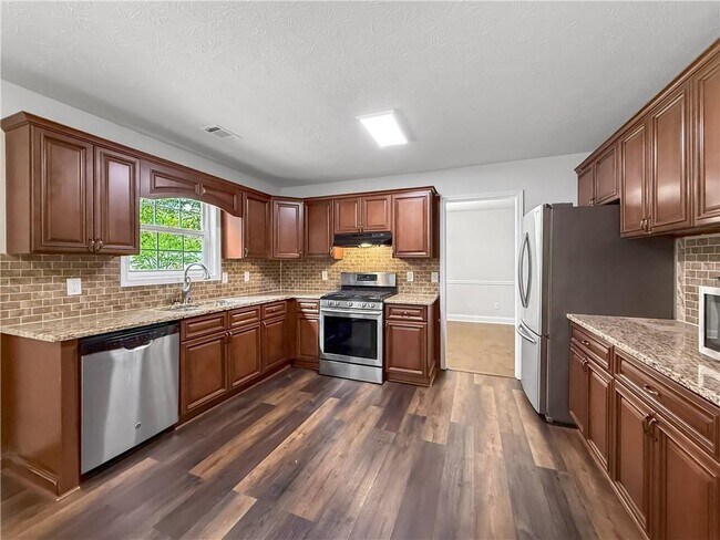 Foto del edificio - 4410 Wessington Ln