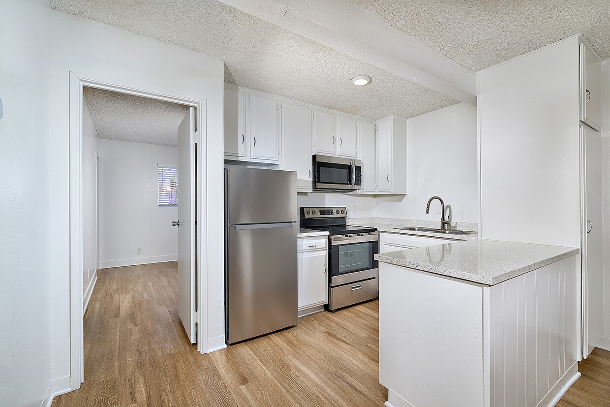 Primary Photo - Panorama Apartments